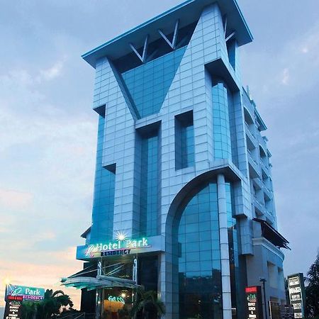 Hotel Park Residency, Kakkanad Kochi Exterior photo